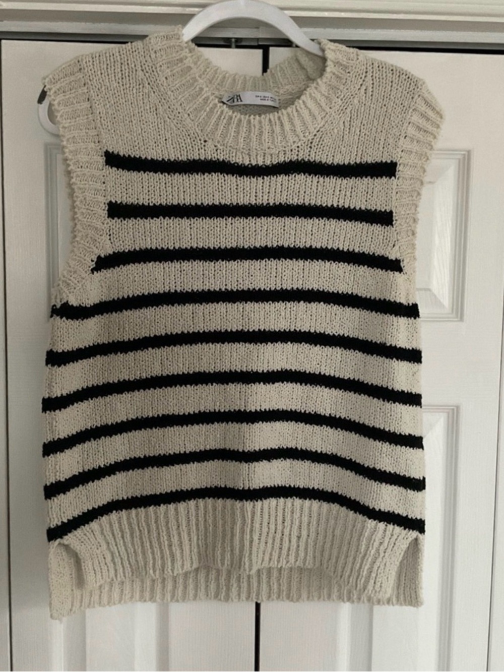 Zara Cream and Black Striped Knit V-Neck Sleeveless Top